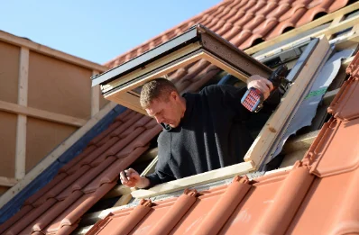 Pose de fenêtres de toit Velux à Valframbert